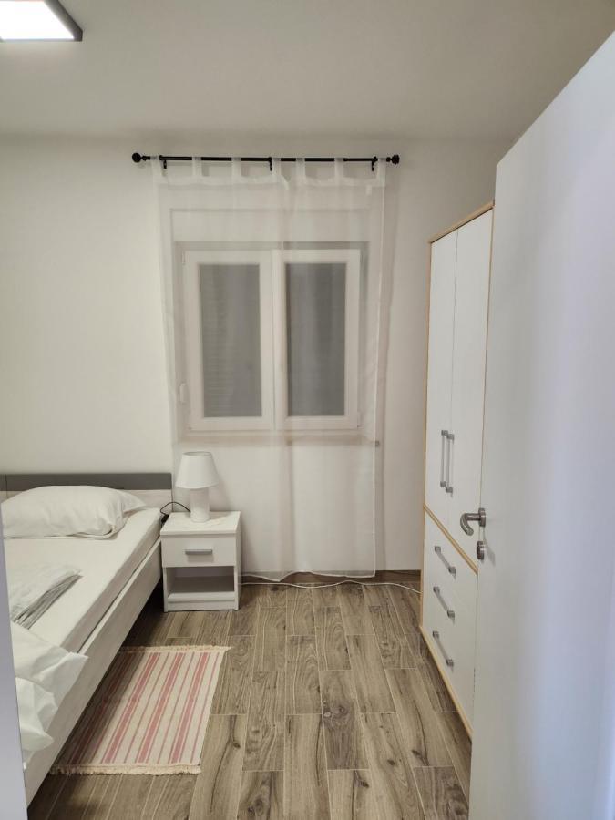 H&D Apartment Sumartin Esterno foto